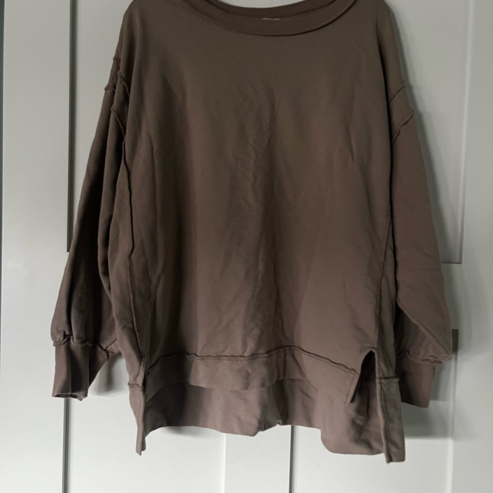 Zenana Outfitters Taupe Sweatshirt